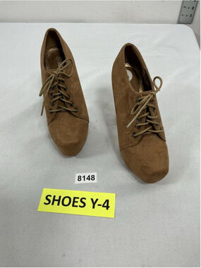 Womans Excellent Condition Delicacy Clear Lace Up Platform Shoes 6 Brown